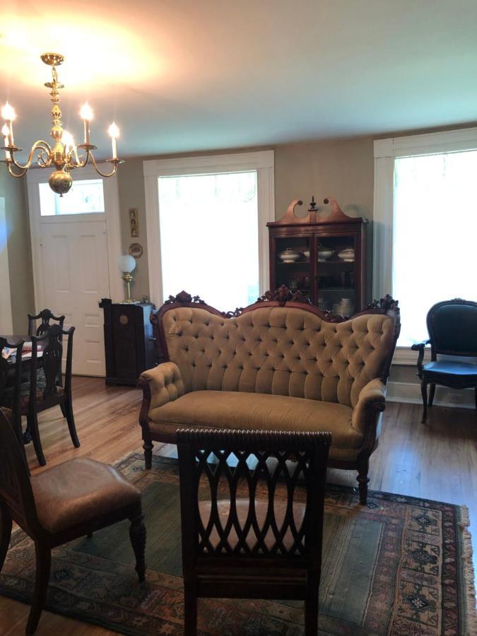 The Montgomery B&B スタークビル エクステリア 写真
