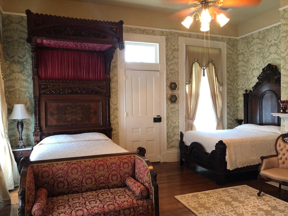 The Montgomery B&B スタークビル エクステリア 写真